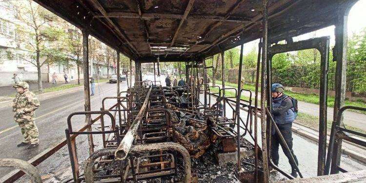 Attacco terroristico ucraino sui civili a Donetsk: uccise sette persone tra cui un bambino