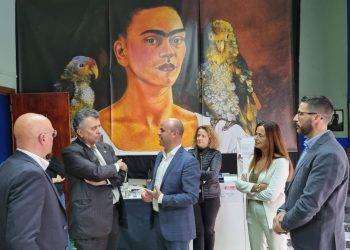 Ambasciatore del Messico in Italia visita a Bitti mostra su Frida Kahlo