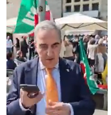 Gasparri: “Mi ha chiamato Ellly Schlein e mi ha redarguito sui colori della cravatta”
