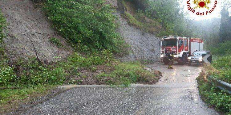 Maltempo Emilia Romagna, 60 interventi dei Vigili del Fuoco a Bologna e Ravenna