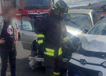 Porto Torres, scontro tra due auto: 5 feriti