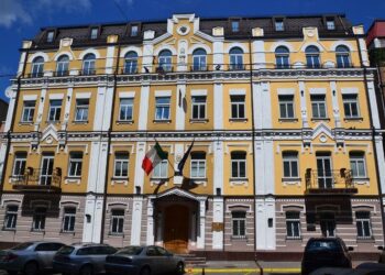 Ambasciata italiana a Kiev: “via subito dall’ Ucraina”