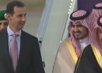 Assad è arrivato a Jeddah nella sua prima visita in Arabia Saudita dall’inizio della guerra in Siria