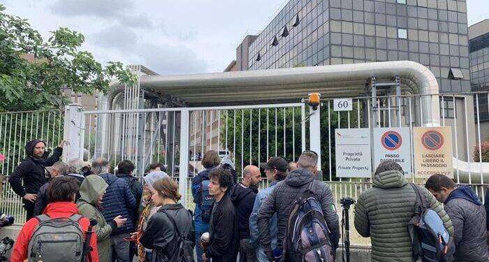 Berlusconi dimesso dall’ospedale San Raffaele