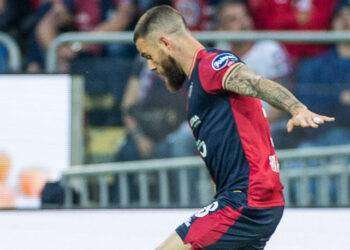 Boom: il Cagliari dopo il primo tempo sotto due gol, vince 3 a 2 contro il Parma