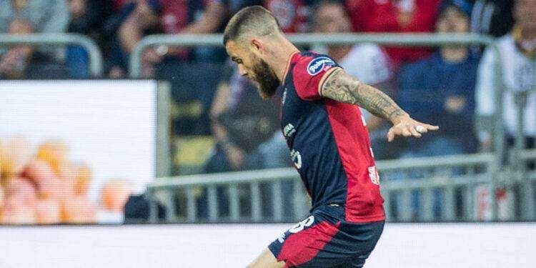 Boom: il Cagliari dopo il primo tempo sotto due gol, vince 3 a 2 contro il Parma