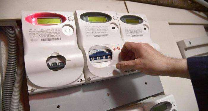 In 10 anni è boom di aumenti sulle tariffe: 1.600 euro in più a famiglia