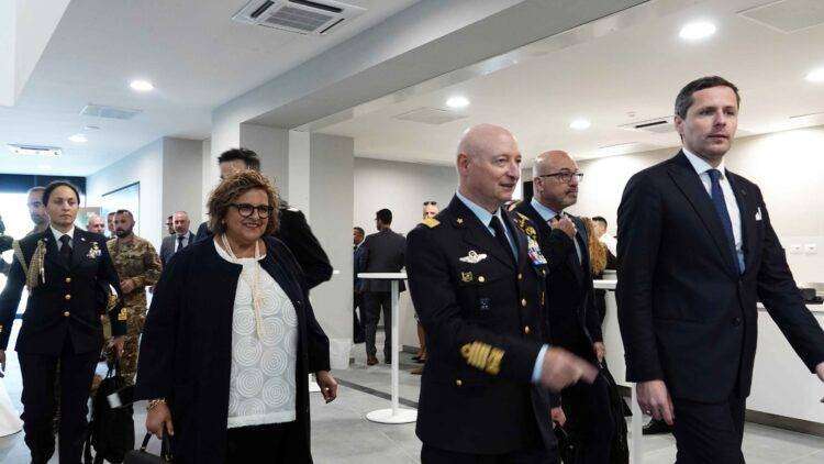 Sardegna occupata militarmente, inaugurato il campus per la scuola di volo militare