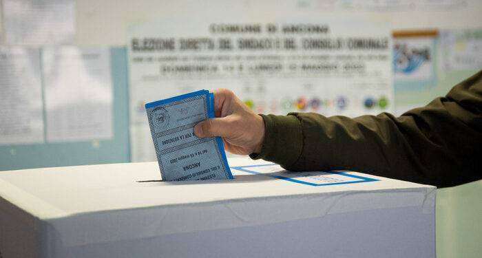 Comunali: allestiti seggi, domenica e lunedì 39 centri al voto