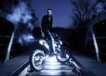 Hit parade, Emis Killa sbanca tra album, vinili e singoli