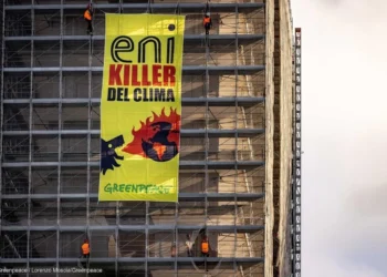 Causa civile contro Eni presentata da Greenpeace Italia, ReCommon e 12 cittadine e cittadini italiani