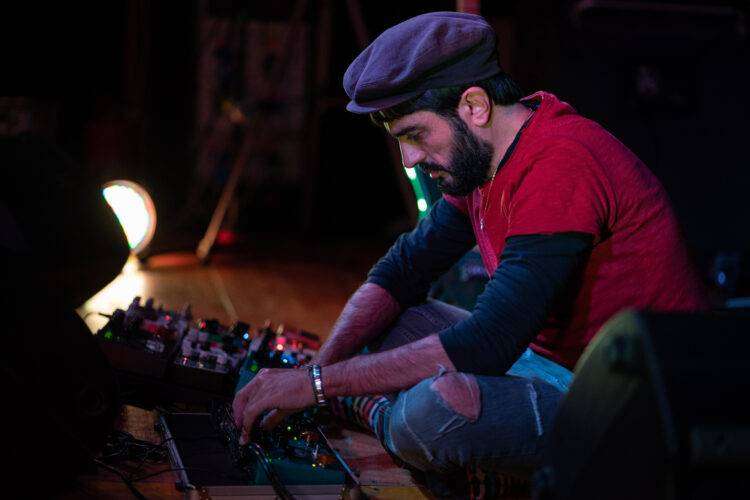 Veni, Vidi, Cognovi presenta il workshop “Ambient Music and Sonic Effects” con Perry Frank