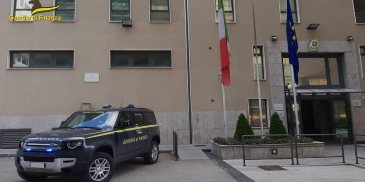 Amministratore di sostegno infedele, sequestrati 620mila euro