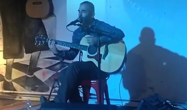 Igor Lampis live al Jester, presentato il suo nuovo album “Amore ero ma…”: le immagini