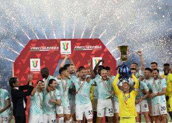 Fiorentina-Inter 1-2, i nerazzurri conquistano la Coppa Italia