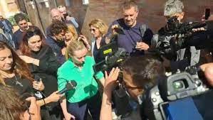 Alluvione in Emilia-Romagna, Meloni nelle strade con i cittadini: ‘Non è il momento delle passerelle. Il governo c’è’