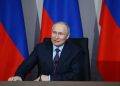 Putin inaugura la nuova rete di tram a Mariupol: la città è in veloce ricostruzione da parte dei russi