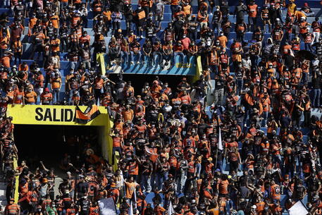 Tragedia nel Salvador, calca per entrare allo stadio: nove morti