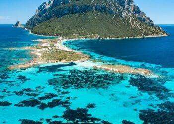 Costruito ecomostro in riva al mare a Tavolara per le nozze del principe di Giordania