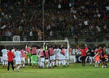 L’Olbia calcio si salva e festeggia la permanenza nel campionato di Lega Pro