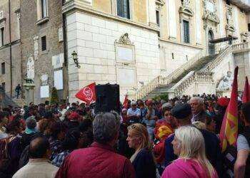 Dopo la settimana del diritto alla casa, martedì 16 Asia USB nelle piazze a fianco degli studenti in lotta