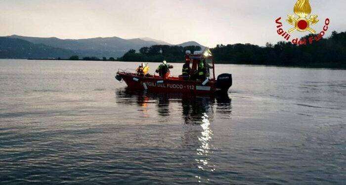 Si ribalta una house-boat sul Lago Maggiore, un morto e 3 dispersi
