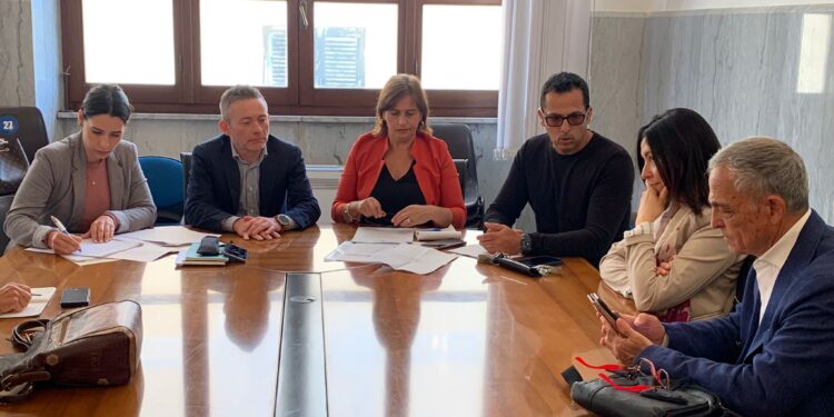 Alghero, piscine comunali di Maria Pia: l’assessore Peru in Commissione