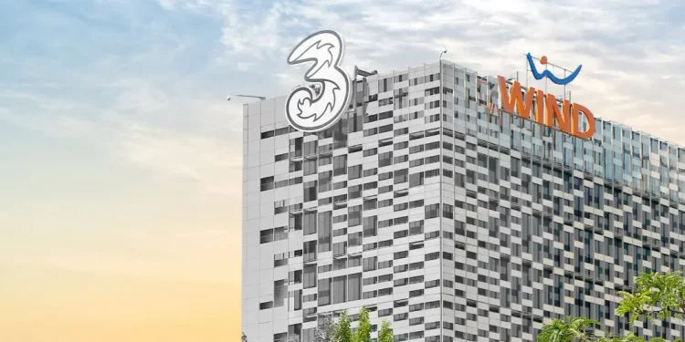 Sciopero lavoratori WindTre, a rischio 300 posti di lavoro: sit-in a Cagliari