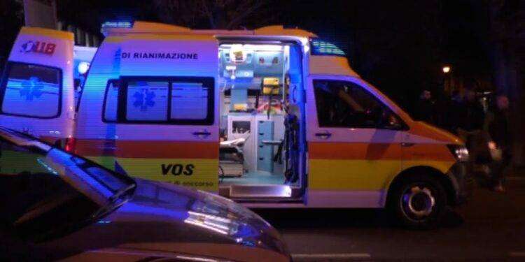 Scudetto a Napoli: spari nelle vie della città, un morto e 3 feriti. Una ragazza investita, è grave