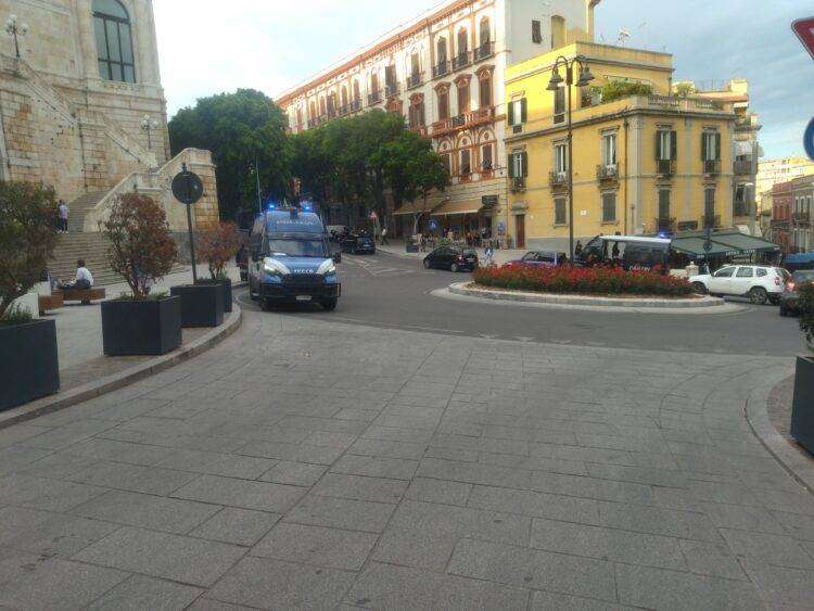 Manifestazione antimilitarista a Cagliari, centro città blindato dalle forze dell’ordine