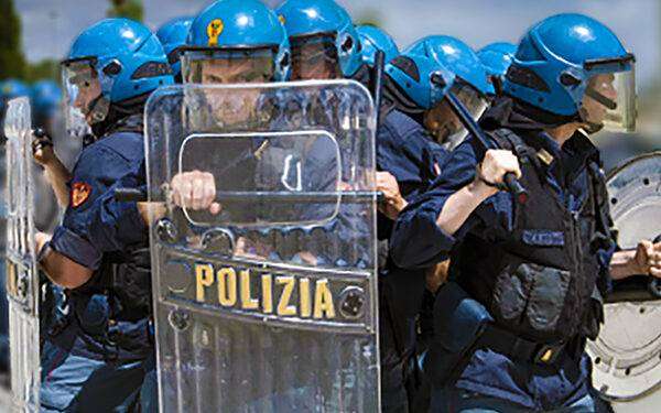 Violenti scontri tra ultras e polizia prima della sfida tra Cagliari e Palermo