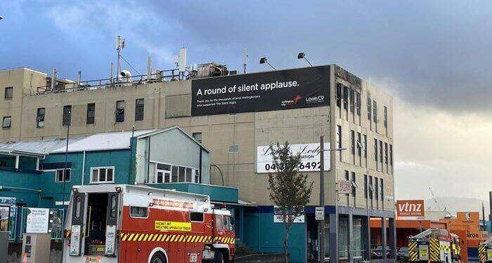 Almeno 6 morti nell’incendio di un hotel in Nuova Zelanda