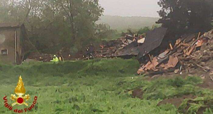 Maltempo in Emilia Romagna, muore in bici travolto dalla piena del fiume a Castel Bolognese