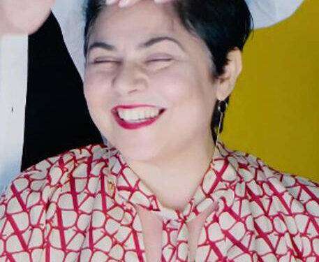 Michela Murgia si rasa i capelli: “E’ caduto il primo ciuffo”