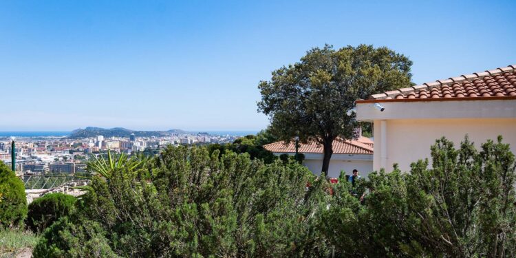 Dopo anni riapre il punto di ristoro-pizzeria del Parco di San Michele