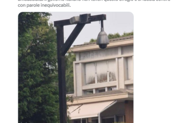 Iran, cantonata senza precedenti per il Pd: la forca non è altro che il supporto della telecamera