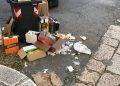 Cagliari, rifiuti abbandonati davanti all’abitazione e via Castiglione diventa una discarica abusiva
