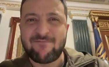 L’Occidente elogia l’Ucraina sulla libertà di stampa, ma dimentica giornalisti uccisi e legge sulla censura