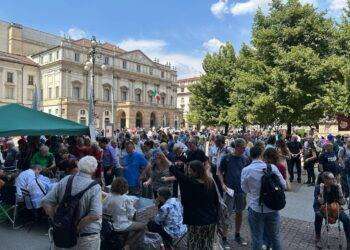 Referendum contro la guerra: manifestazione a Milano