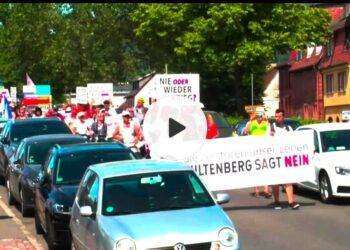 Miltenberg, Germania: protesta contro le forniture di armi all’Ucraina
