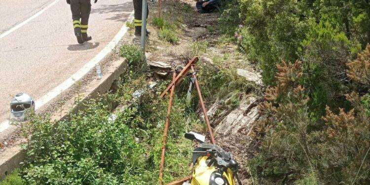 Motociclista tedesco cade in un dirupo: è in gravi condizioni