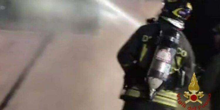 San Giovanni Suergiu, agriturismo distrutto dalle fiamme