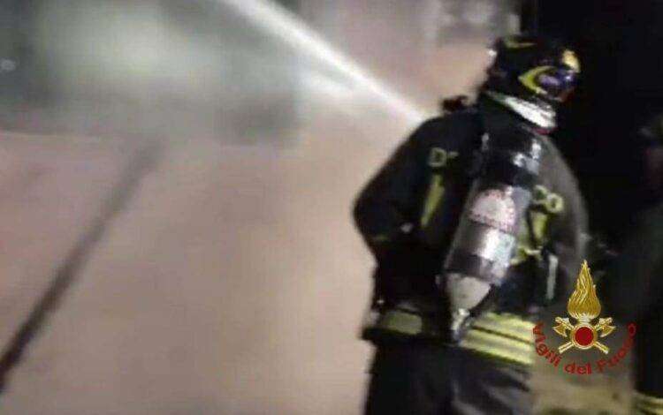 San Giovanni Suergiu, agriturismo distrutto dalle fiamme