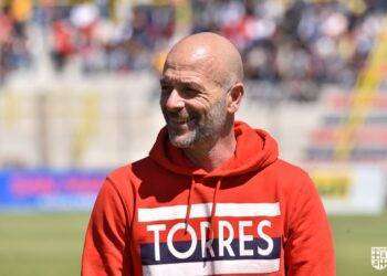 Calcio, Alfonso Greco riconfermato sulla panchina della Torres