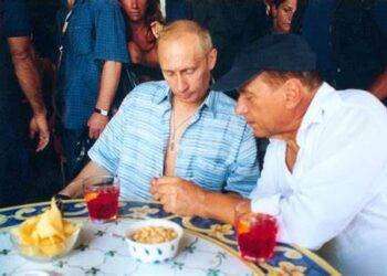 È morto Berlusconi!