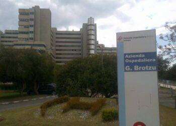 Pestato a sangue al Poetto di Cagliari per una sigaretta negata