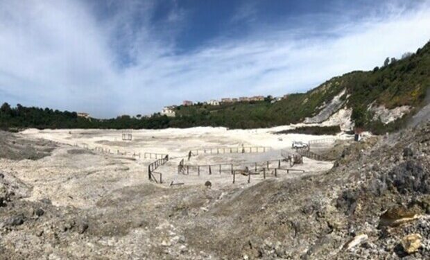 Campi Flegrei, lo studio: “Si avvicina la rottura della crosta della caldera”