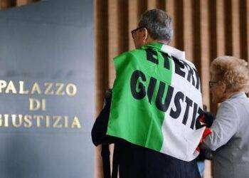 Eternit bis, industriale Schmidheiny condannato a 12 anni