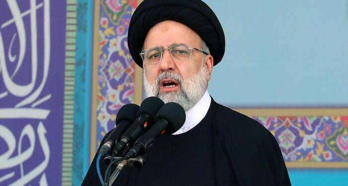 L’Iran presenta il suo missile ipersonico