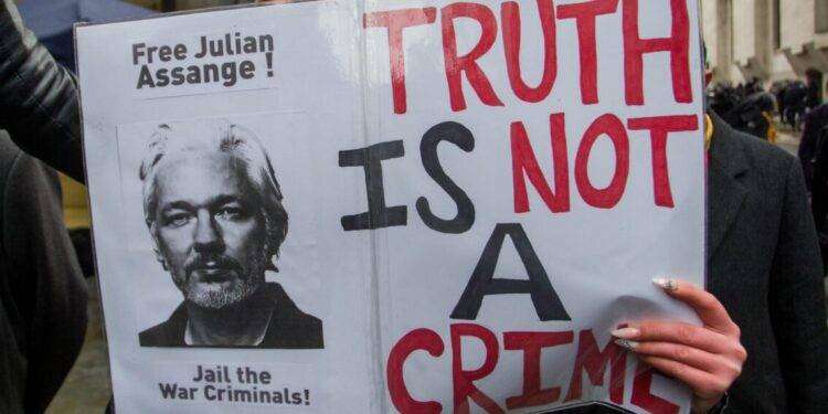 Marl Twain: “Giornalismo vuol dire far sapere agli altri ciò che certa gente non vuole che si sappia”